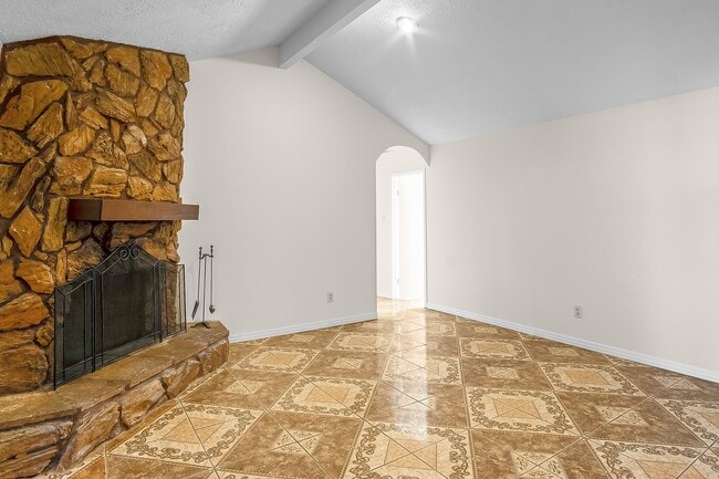 Building Photo - 4909 Meadow Pl Dr