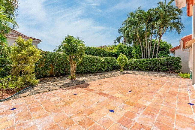 Building Photo - 10635 NW 54th St