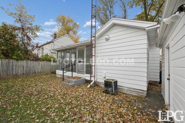 Building Photo - 4113 Packard Rd