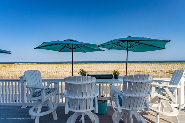 Building Photo - 2102 Oceanfront