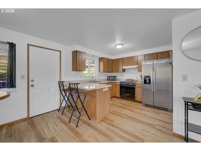 Building Photo - 3 Bed/ 1 Bath Home with RV Parking