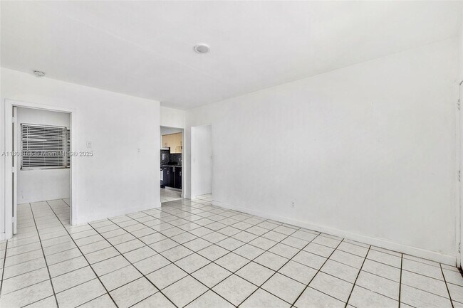 Building Photo - 770 83rd St