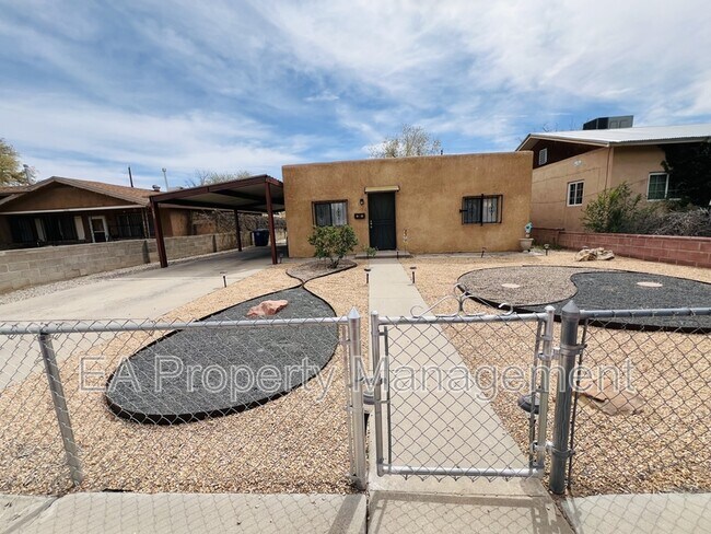 Building Photo - 1402 Phoenix Ave NW