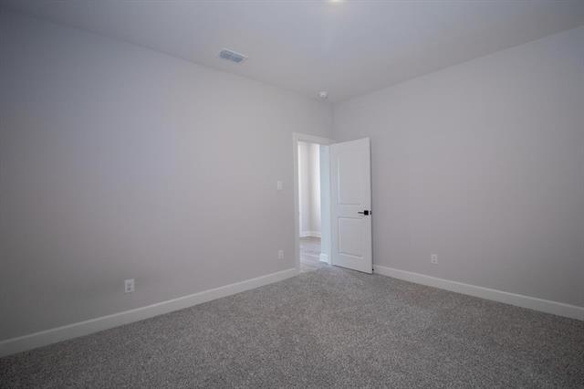 Building Photo - 910 Emerson Dr