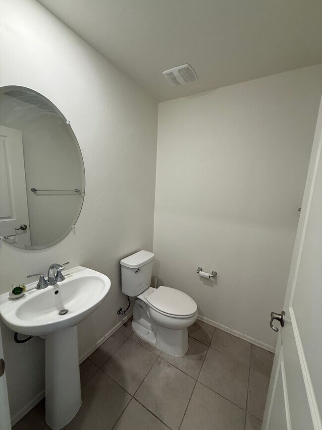 Building Photo - Modern 4-Bedroom Home Built in 2023 – Prime Tucson Location