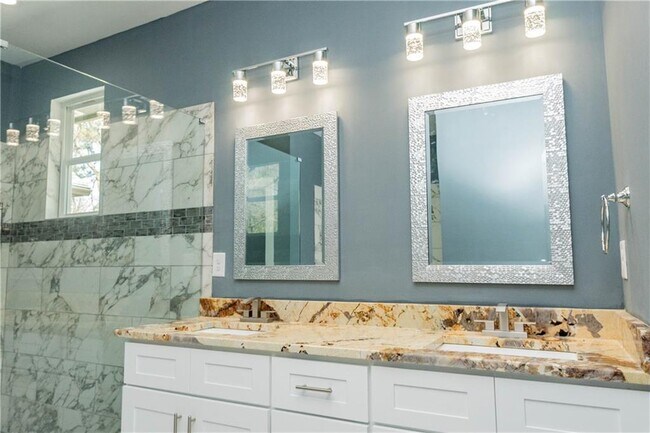 Building Photo - 1433 Merriman Ln NE