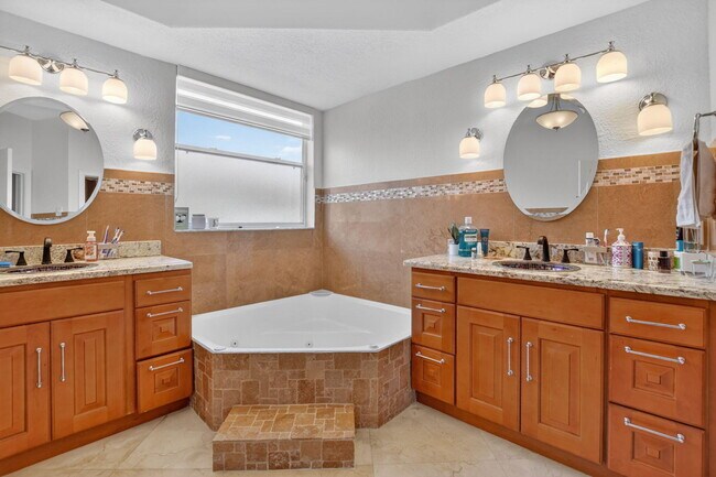 Building Photo - 12466 Baywind Ct