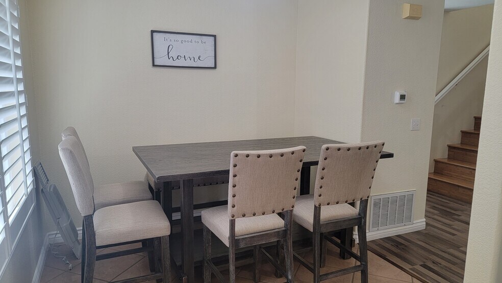 Building Photo - 10194 Wateridge Cir unit 152