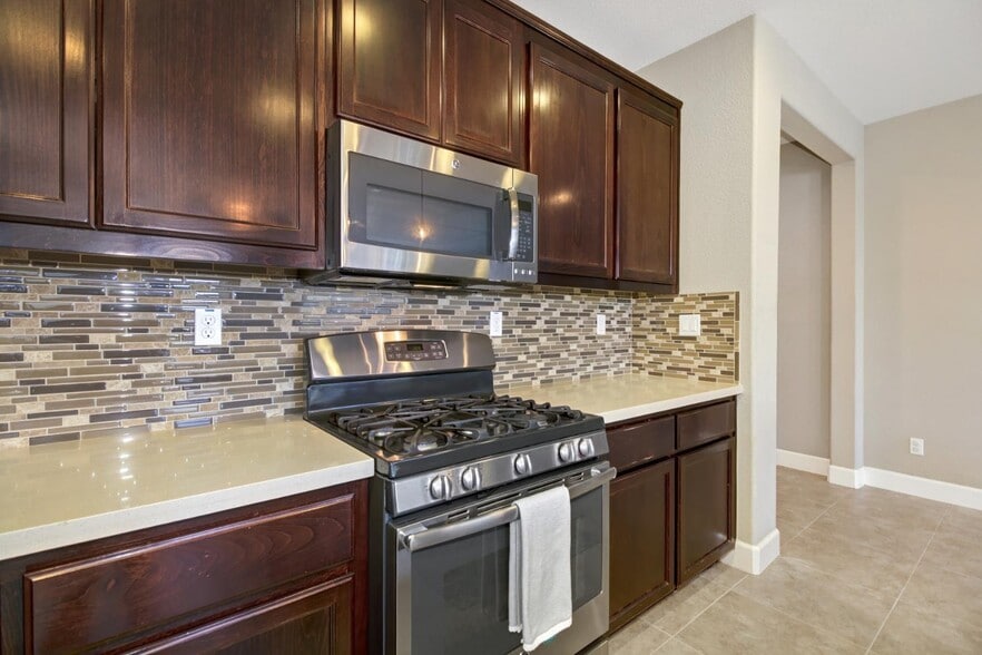 Building Photo - 6200 Crosshaven Ct