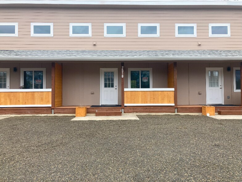 Building Photo - 751 Point Brown Ave SW