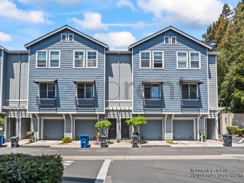 Building Photo - 722 Kingsford Way