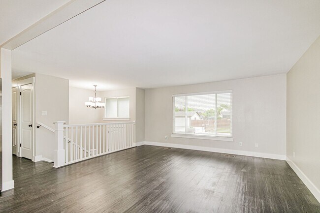 Building Photo - Remodeled Orem Home! Large Backyard! Amazing Location!