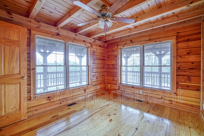 Building Photo - 336 Dancing Water Dr