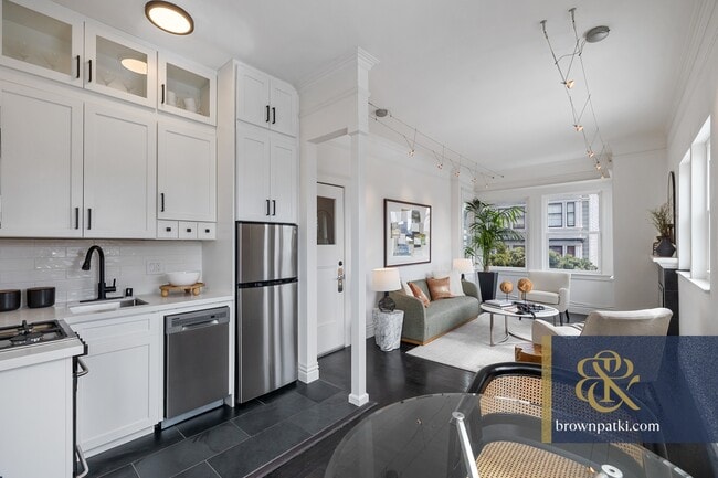 Building Photo - 382 Green St