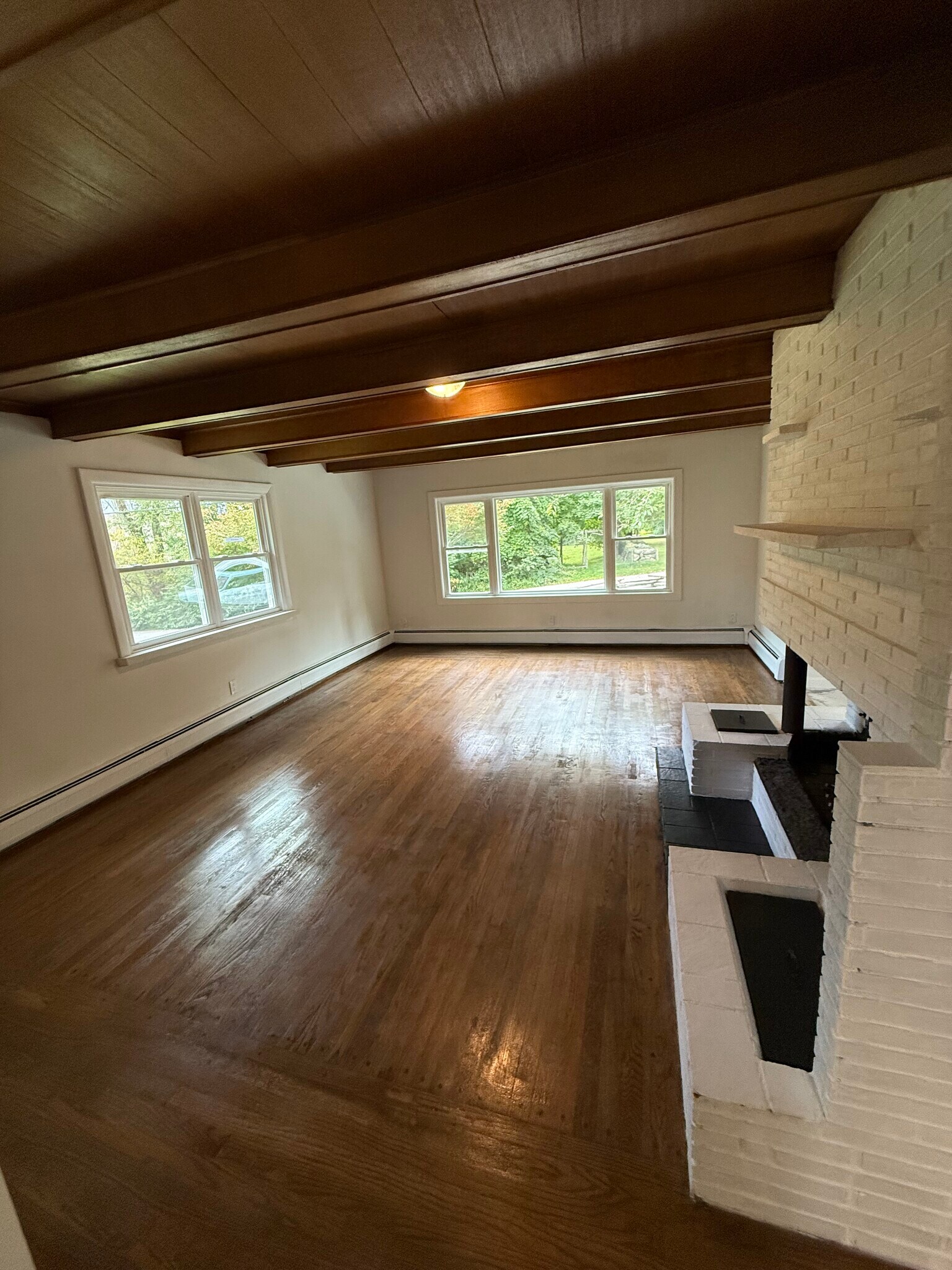 Living room - 62 Belfield Dr