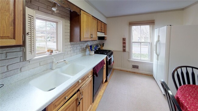 Building Photo - 20 Boughton Ave