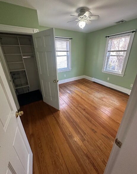 Building Photo - 28 Montfern Ave