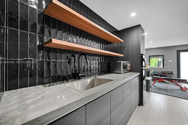 Building Photo - 145 NE 49th St