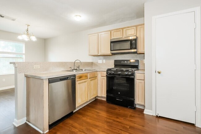 Building Photo - 8002 Scarlet Tanager Dr