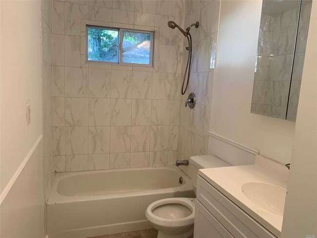 Building Photo - 177 Mastic Blvd