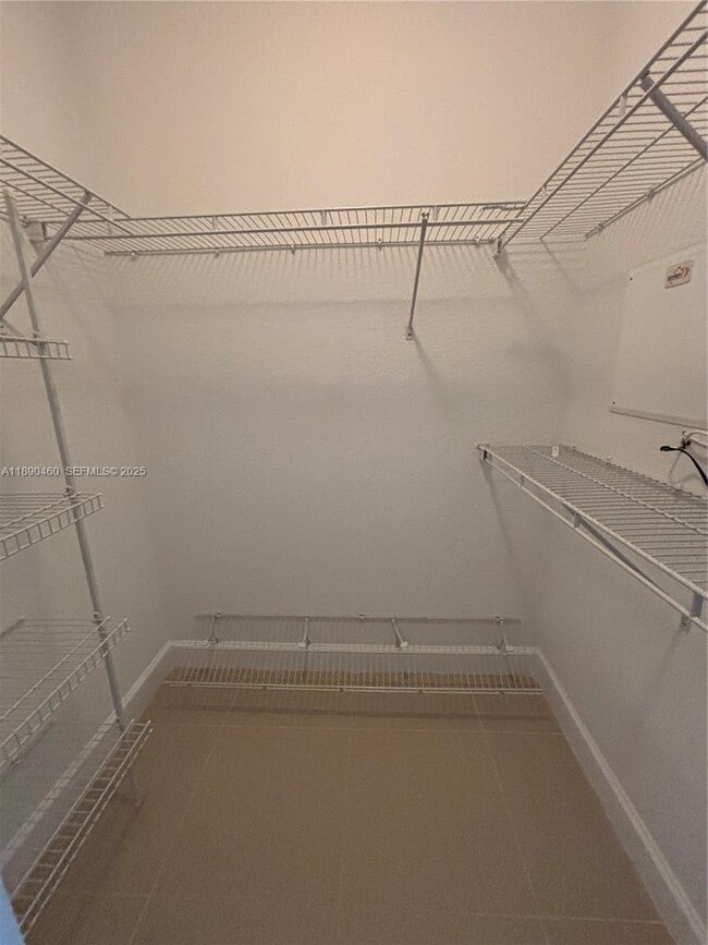 Building Photo - 1830 Radius Dr