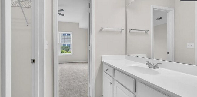Building Photo - 4629 McClelland Dr