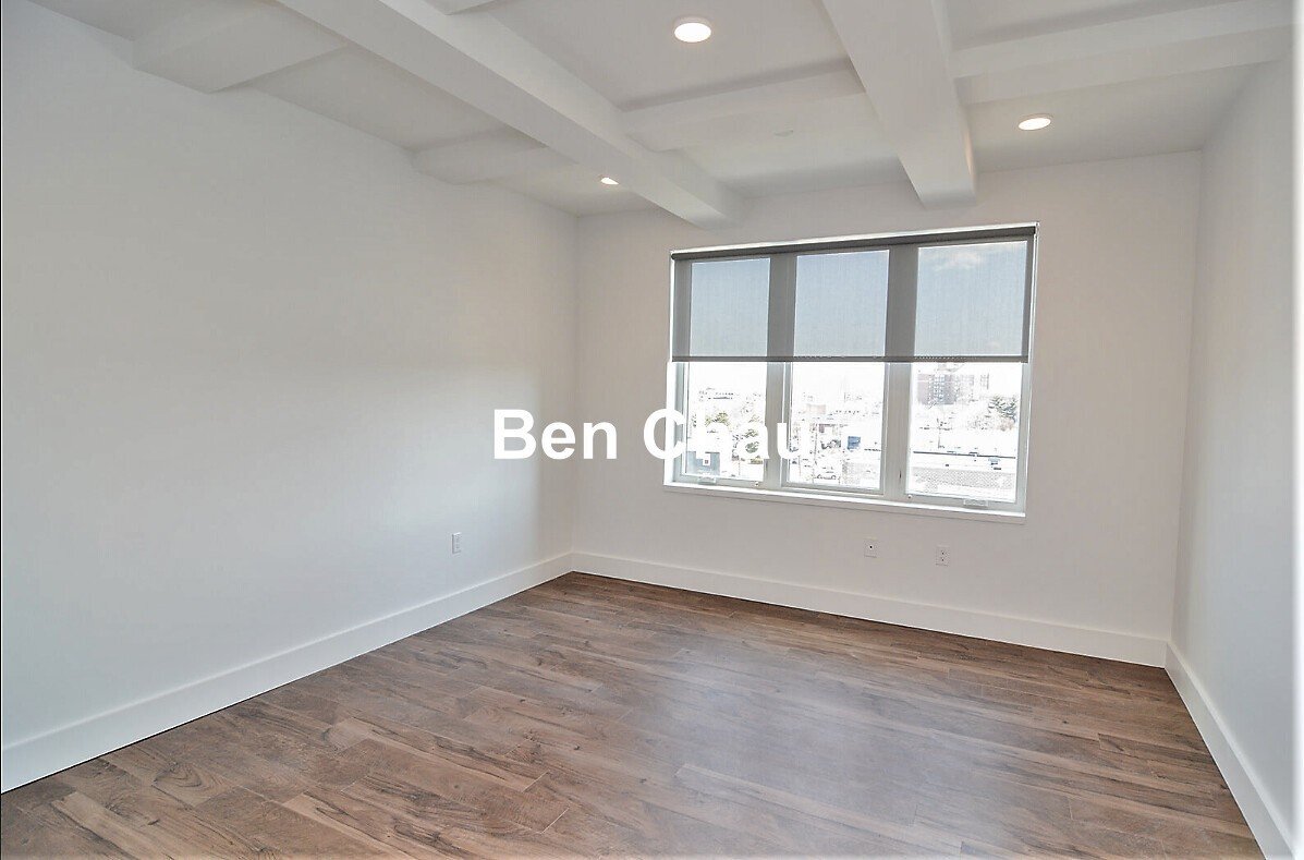 Building Photo - 26 Hichborn St