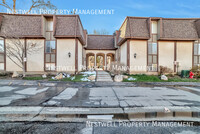 Building Photo - Stunning 2-bed Condo in Salt Lake City