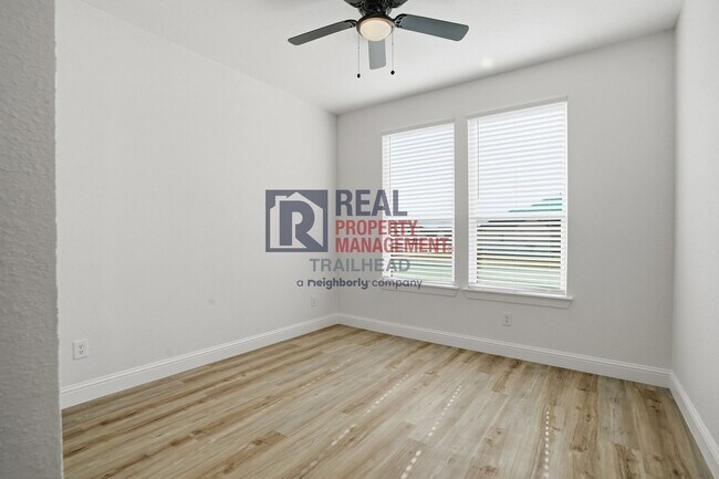 Building Photo - Luxury-Inspired 4-Bedroom Home with Distinctive Interior Design