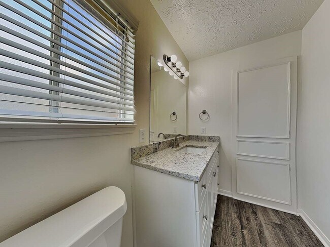 Building Photo - 18002 Woodgum Dr