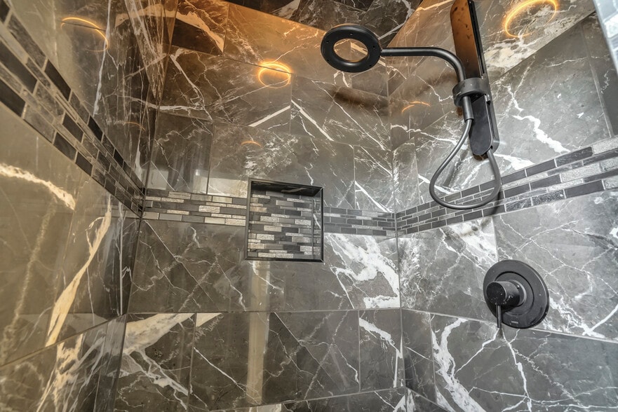 1 of 2 Top Floor Showers - 1179 Westmoreland Rd