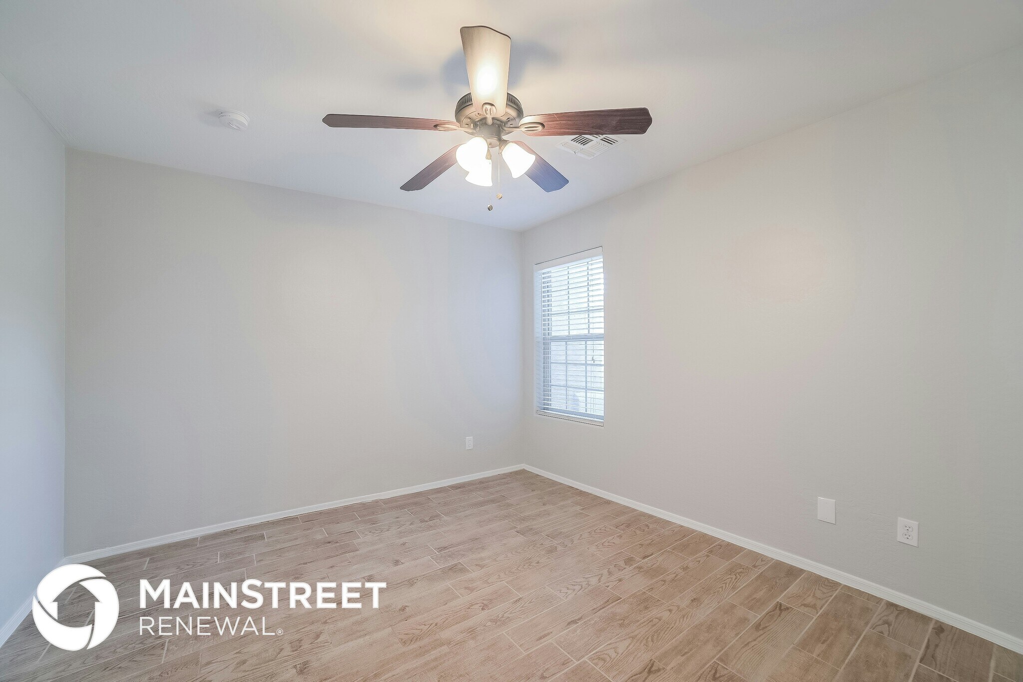 Building Photo - 7917 W Hess Ave