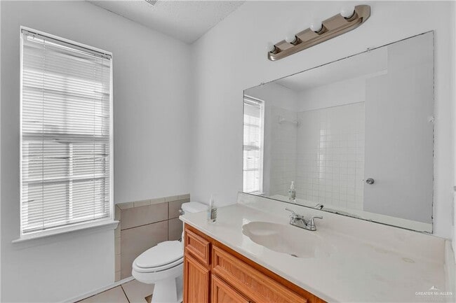 Building Photo - 29 Martin Ave