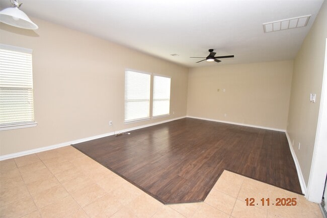 Building Photo - 10806 Clear Arbor Ln