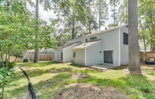 Building Photo - 2119 Woodstream Dr