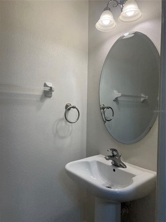 Building Photo - 9806 Fan Palm Way