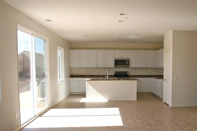 Building Photo - 15157 Goshen Ct