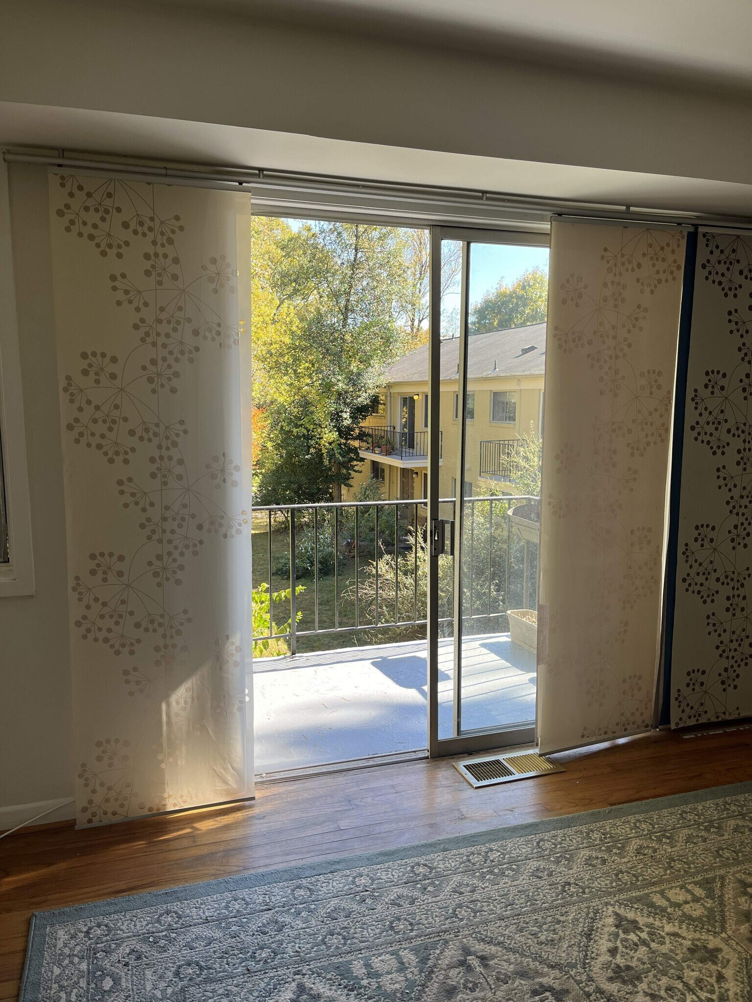 Building Photo - 10518 Weymouth St