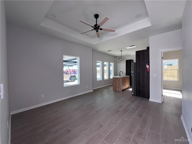 Building Photo - 27 Hilltop S Ave