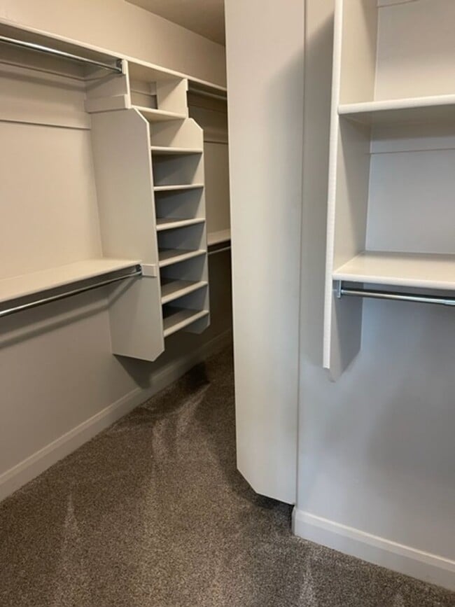 Building Photo - 3 Bedroom Home Near Gubler Park With Community Pool