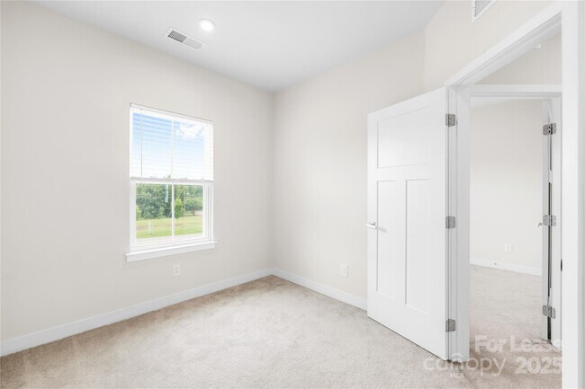 Building Photo - 1240 Newell Towns Ln