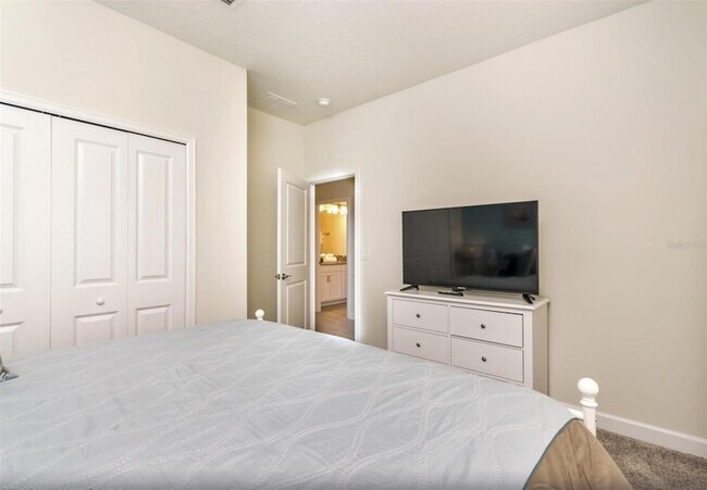 Building Photo - 9007 Stinger Dr