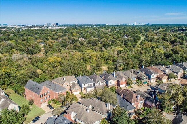 Building Photo - 12870 Kingsbridge Ln