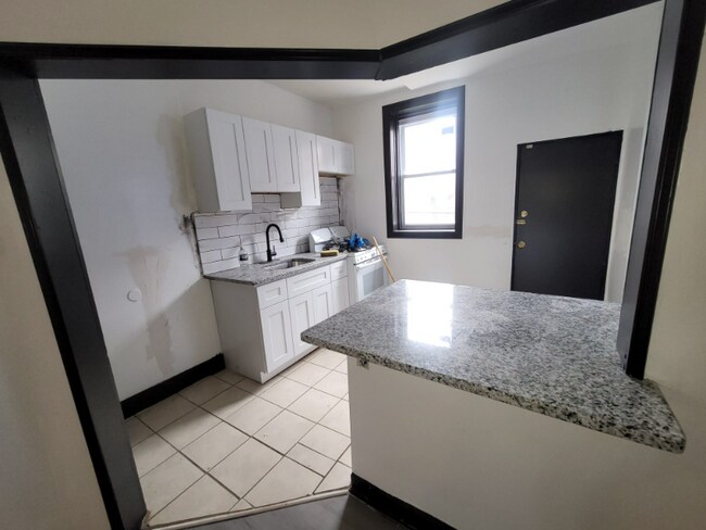 Building Photo - 1246 S Peach St