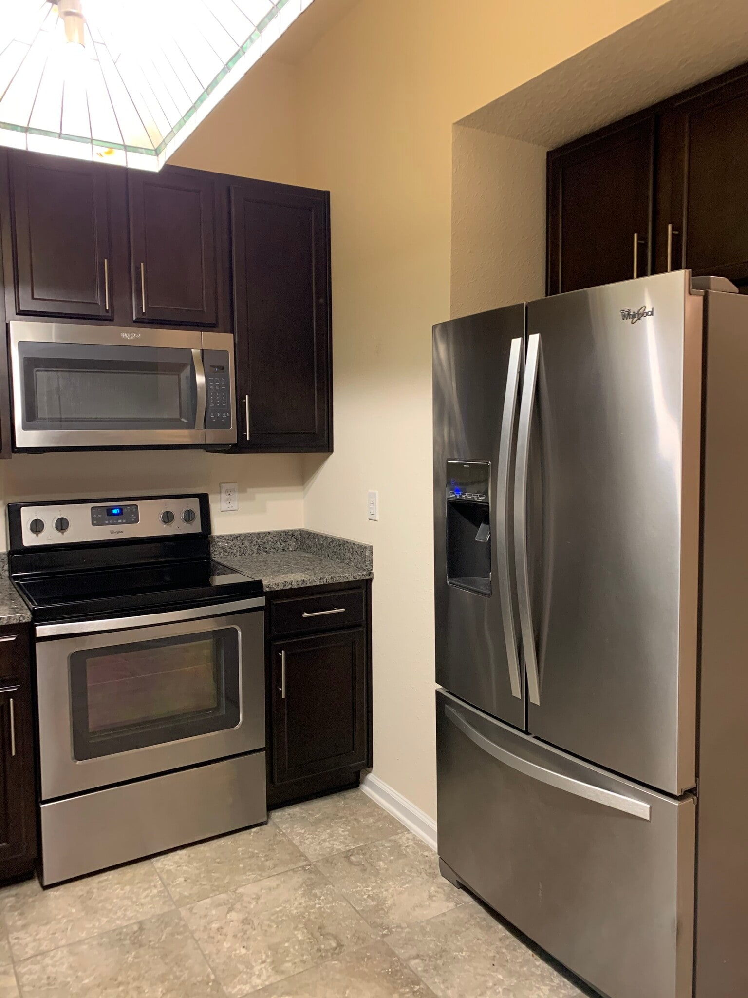 Appliances - 200 Larkin Place