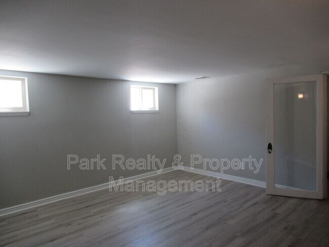 Building Photo - 2718 Ames St