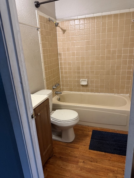 Building Photo - 750 Bonham St