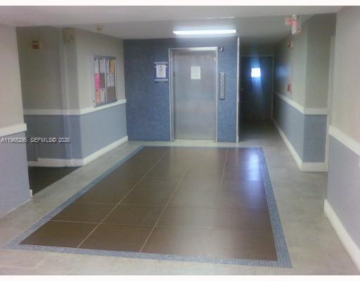 Building Photo - 492 NW 165th St