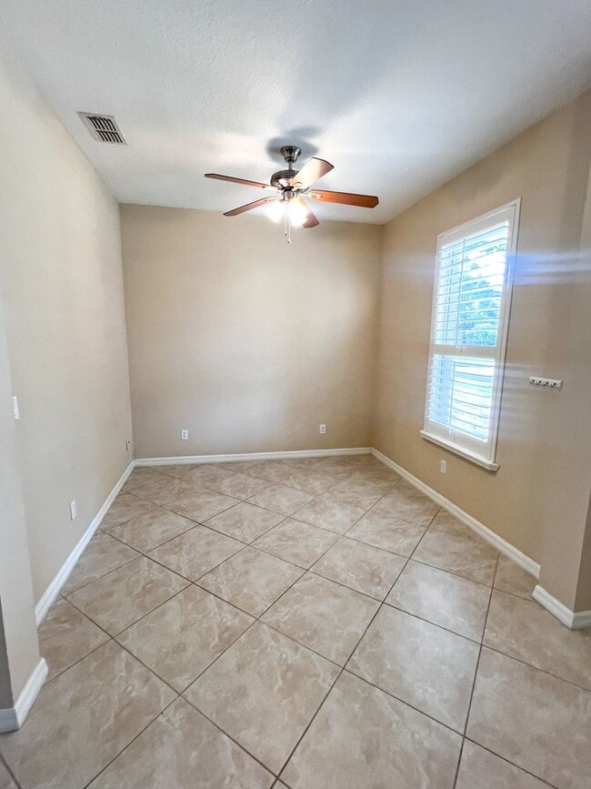 Building Photo - 14252 Confetti Dr