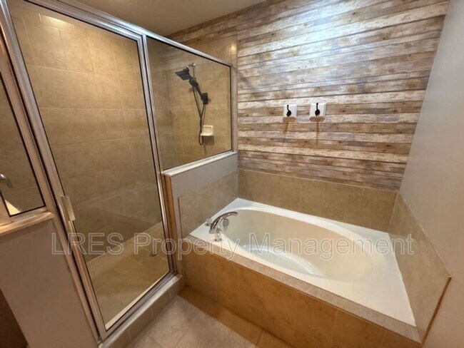 Building Photo - 55 Canterbury Bell Dr